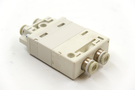SMC Pneumatics VQ2000-FPG-C8C8 2-Directional valve