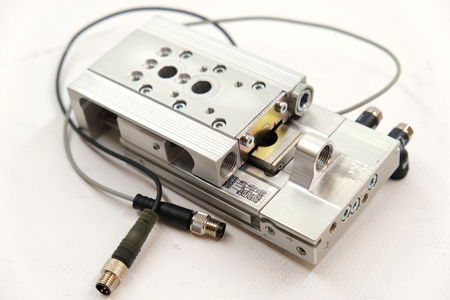 Aventics MSC-DA-012-0020-HG-EE-EE-02-M-S-0-0-ACC | R412019191 + 2 Sensors