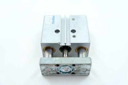Festo DFM-16-20-P-A-GF (170833) Guided drive