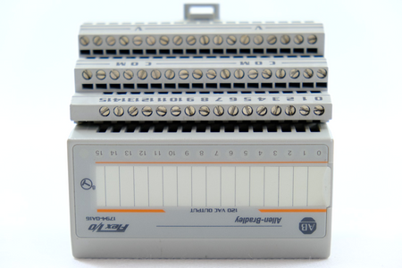 Allen Bradley 1794-OA16 + 1794-TB3 SER ser. A Output Module