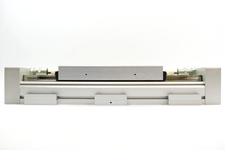 Festo DGC-40-140-HD-YSRW-GP (567549) Napęd liniowy + 2 czujniki zbliżeniowe