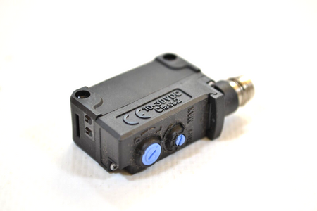 Keyence PZ-G42CP Photoelectric Sensor