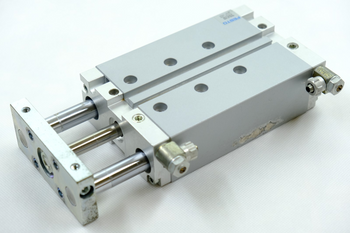 Festo DFM-32-100-B-PPV-A-KF (532318) Führungszylinder, Guided drive