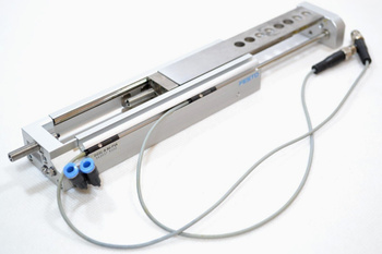 Festo DGSL-8-80-P1A (543937) Mini siłownik suwakowy + 2 Czujniki zbliżeniowe
