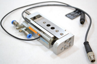 Festo DGSL-6-10-PA (543916) Mini siłownik suwakowy + 2 Czujniki zbliżeniowe